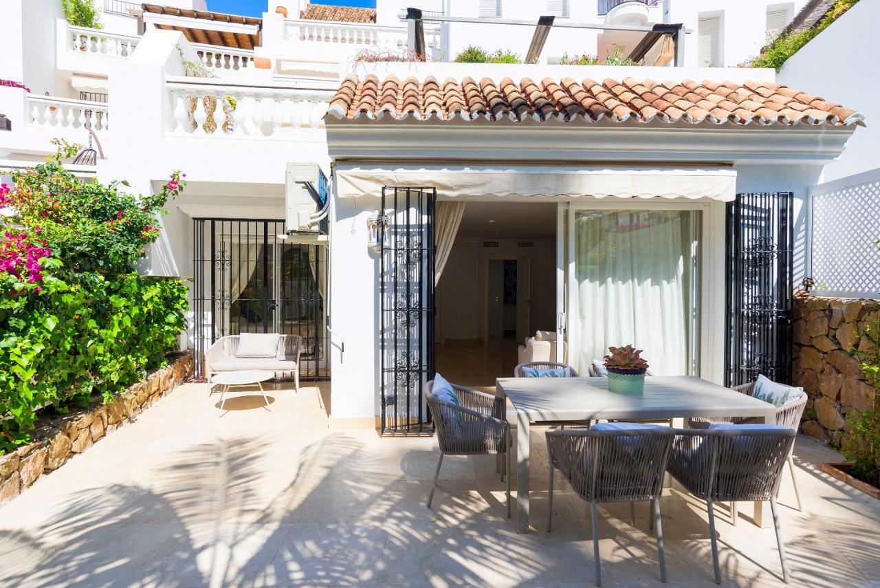 Elviria Playa White Pearl Beach Marbella Exterior photo