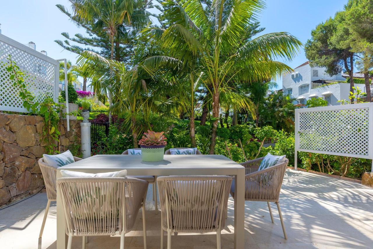 Elviria Playa White Pearl Beach Marbella Exterior photo