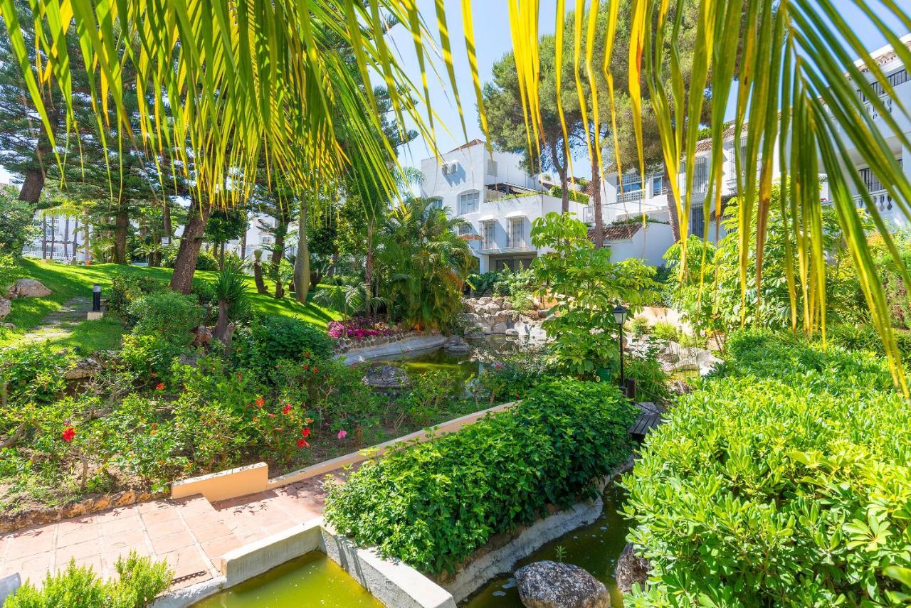 Elviria Playa White Pearl Beach Marbella Exterior photo