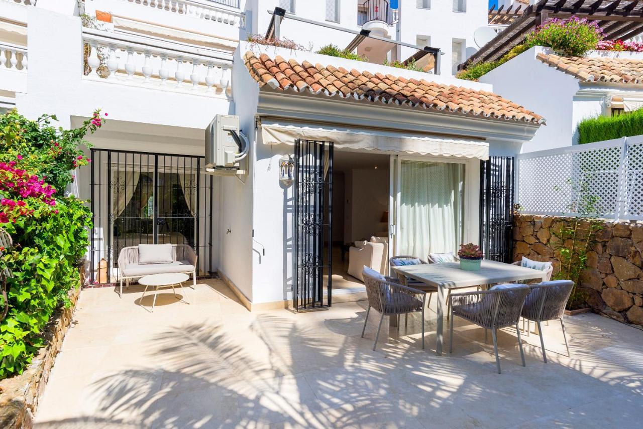Elviria Playa White Pearl Beach Marbella Exterior photo
